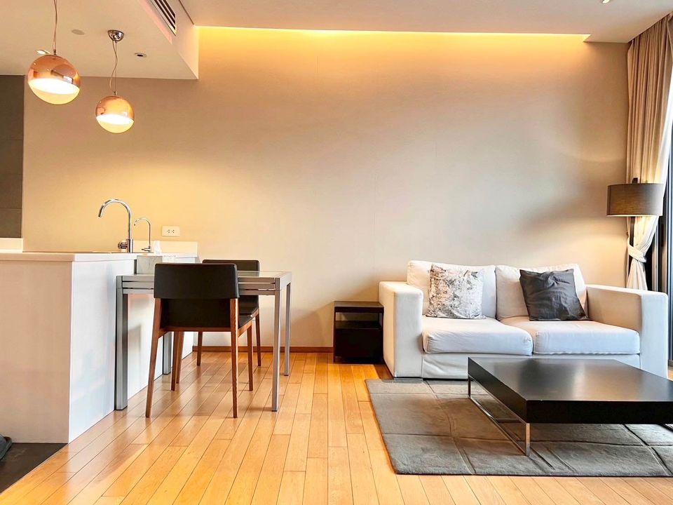 เอควา เรสซิเด้นซ์ สุขุมวิท 49 คอนโด ใกล้ BTS ทองหล่อ 350 เมตร Aequa Residence Sukhumvit 49