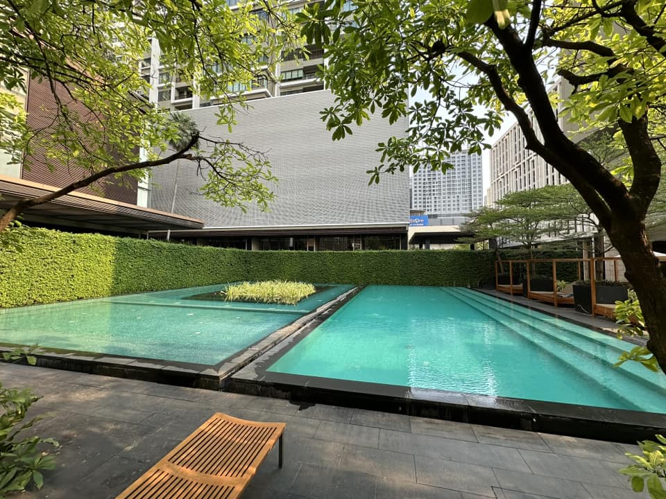 ดิ เอ็มโพริโอ เพลส สุขุมวิท 24 ห้อง Duplex วิวแม่น้ำ The Emporio Place Sukhumvit 24  ใกล้ BTS พร้อมพงษ์